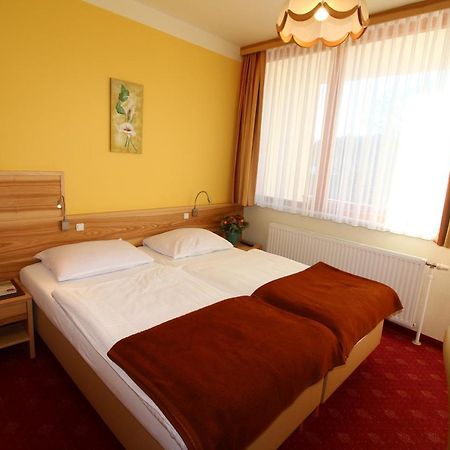 Hotel Zum Kastell Bad Tatzmannsdorf Esterno foto