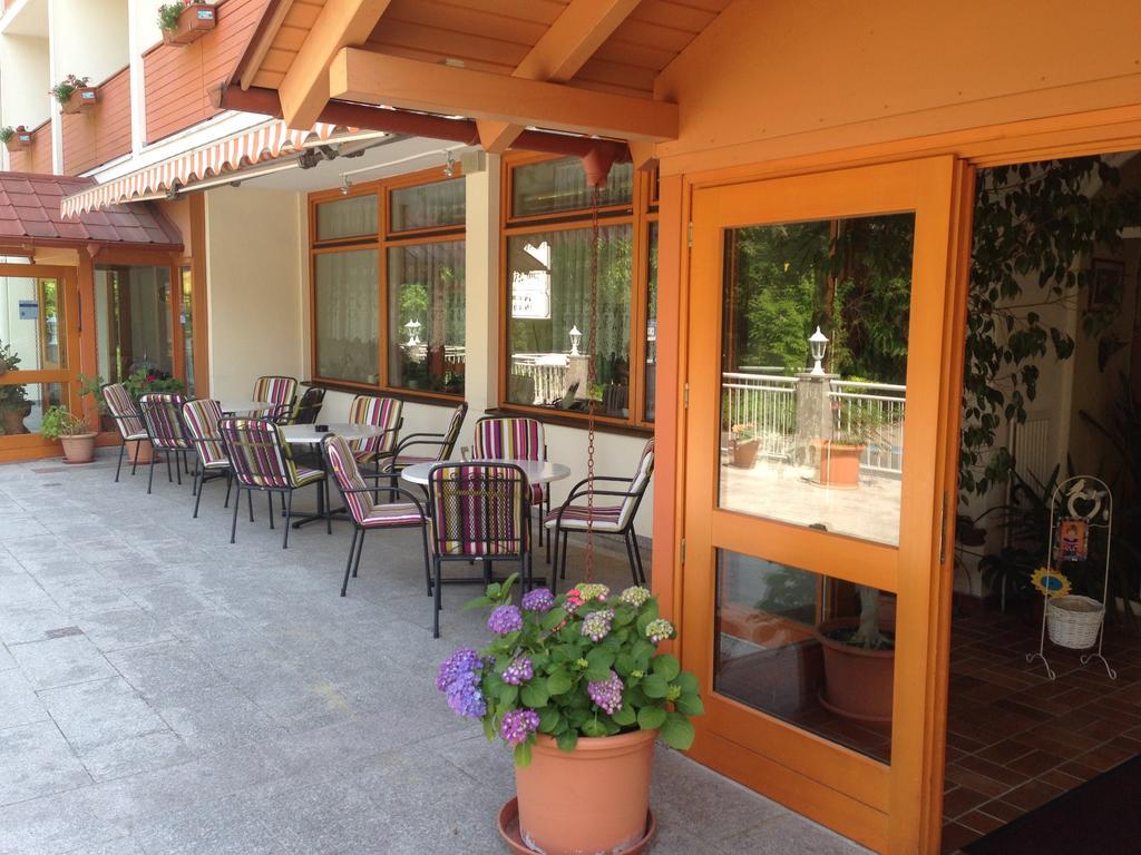 Hotel Zum Kastell Bad Tatzmannsdorf Esterno foto